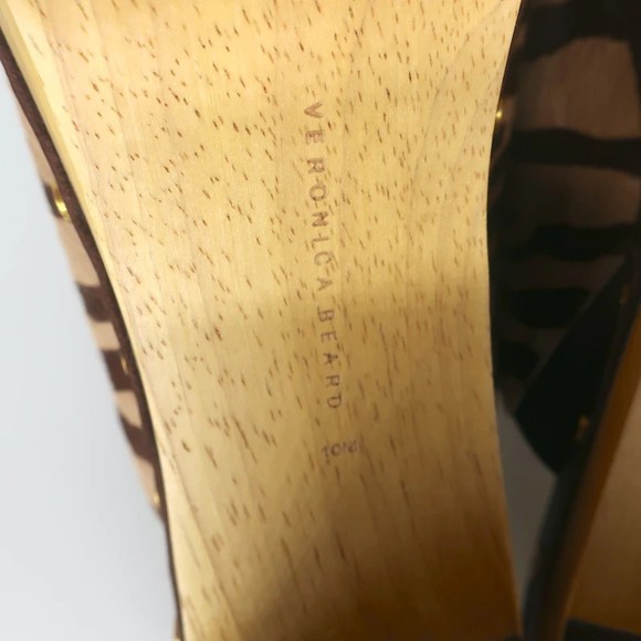 Veronica Beard Grita Clogs Tiger Print Calf Hair Size 10 High Heel Mules - Picture 11 of 11